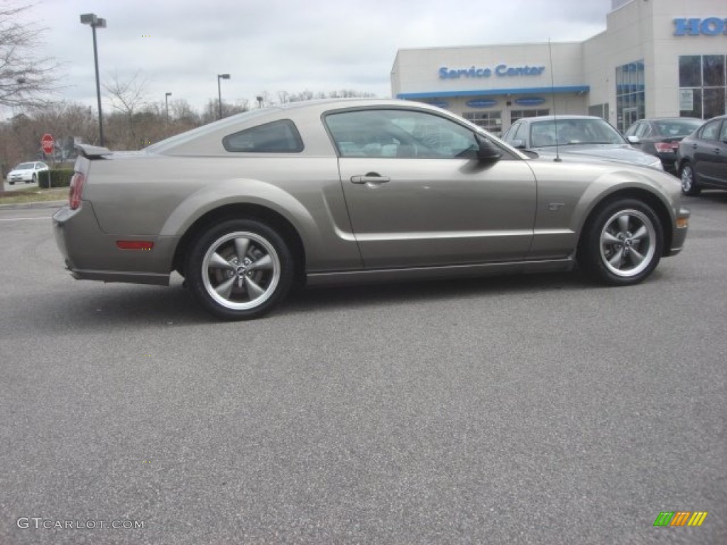 2005 Mustang GT Premium Coupe - Mineral Grey Metallic / Dark Charcoal photo #7