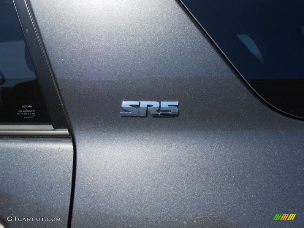 2013 4Runner SR5 - Magnetic Gray Metallic / Graphite photo #16