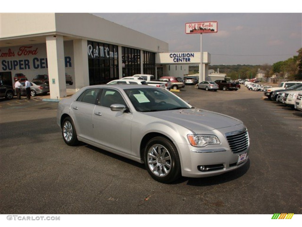 Bright Silver Metallic Chrysler 300