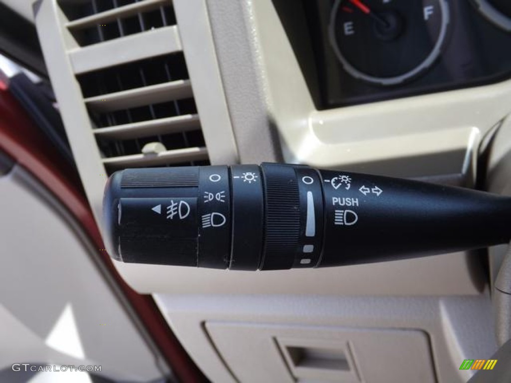 2008 Jeep Liberty Sport Controls Photo #78681061