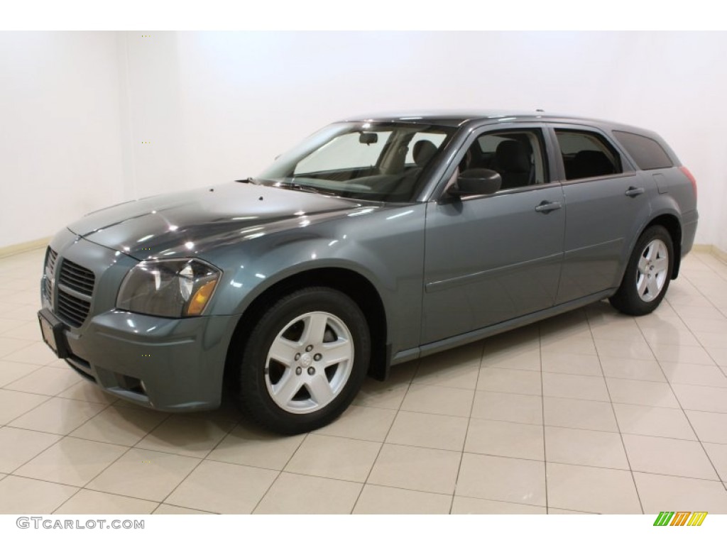Magnesium Pearl 2005 Dodge Magnum SXT Exterior Photo #78681552