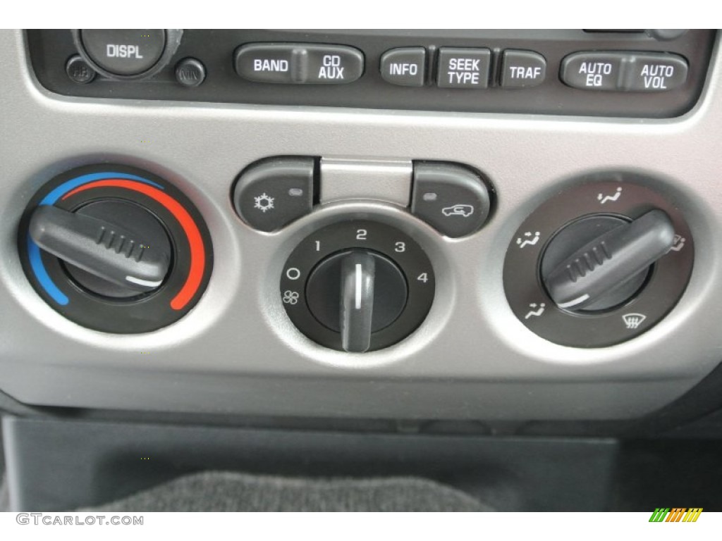 2009 Chevrolet Colorado LT Regular Cab Controls Photo #78685117