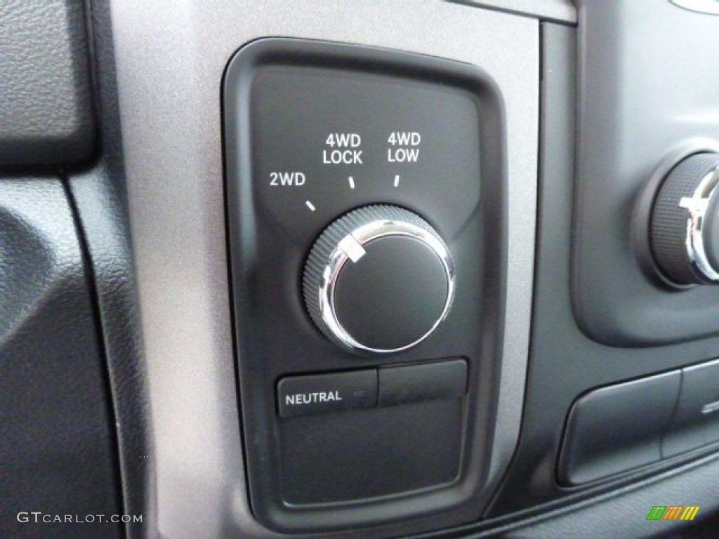 2013 Ram 1500 Express Quad Cab 4x4 Controls Photo #78685255