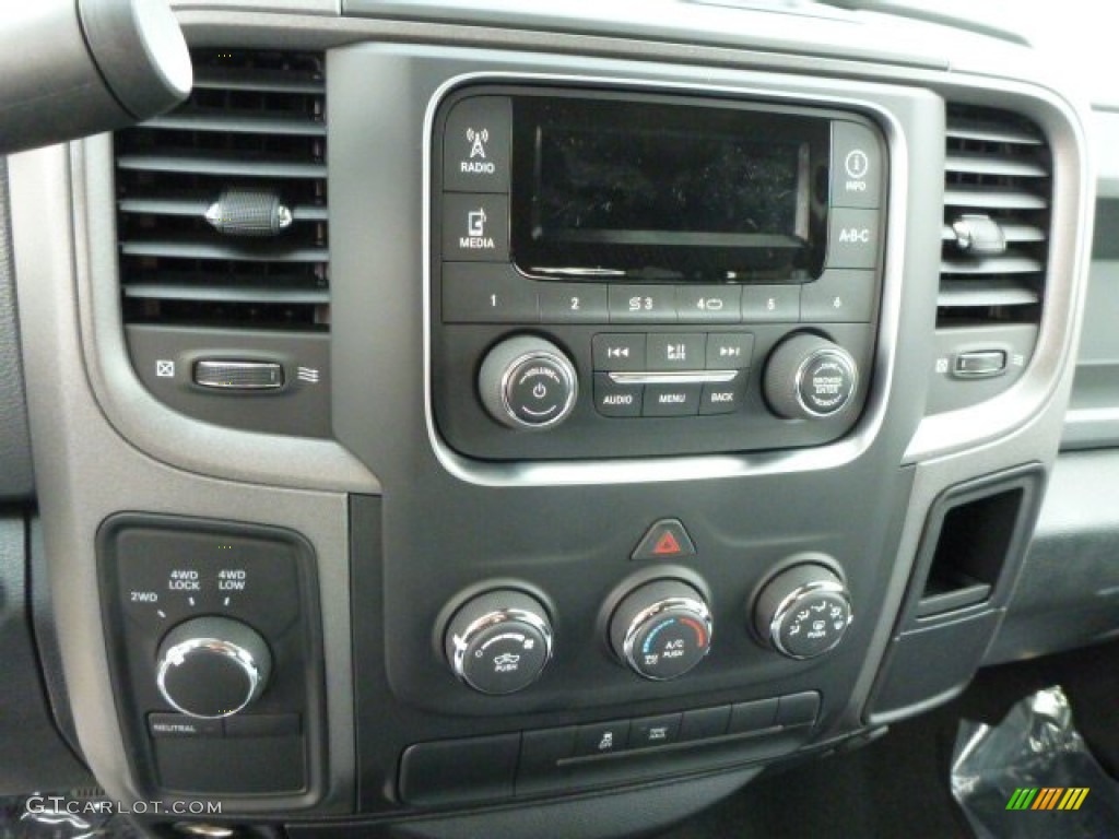 2013 Ram 1500 Express Quad Cab 4x4 Controls Photo #78685288