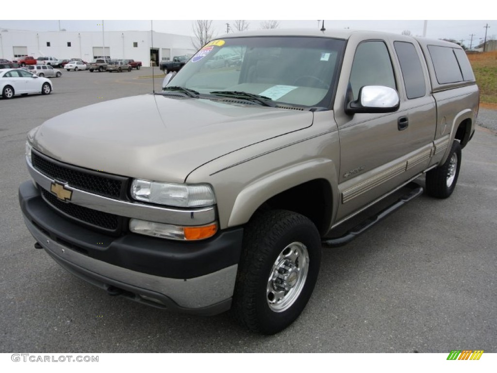 2002 Silverado 2500 LT Extended Cab 4x4 - Doeskin Tan / Tan photo #1