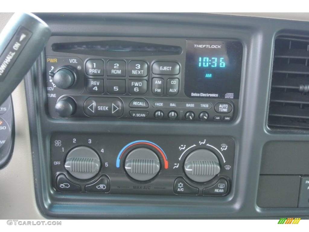 2002 Chevrolet Silverado 2500 LT Extended Cab 4x4 Controls Photo #78685510