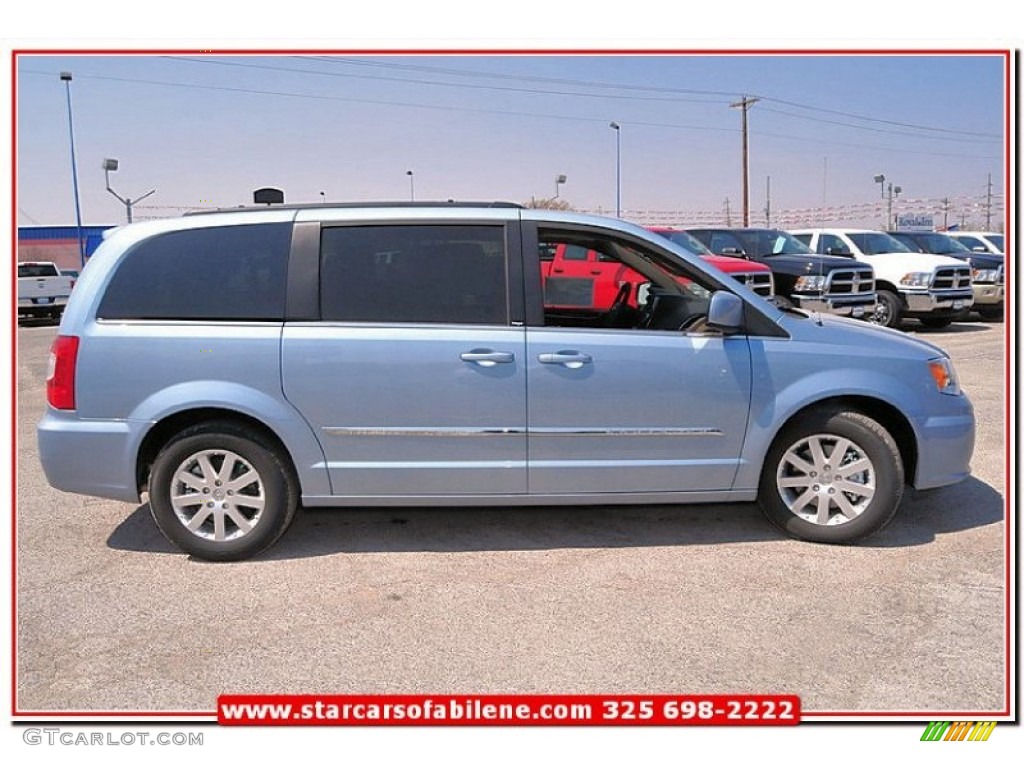 2013 Town & Country Touring - Crystal Blue Pearl / Dark Frost Beige/Medium Frost Beige photo #7