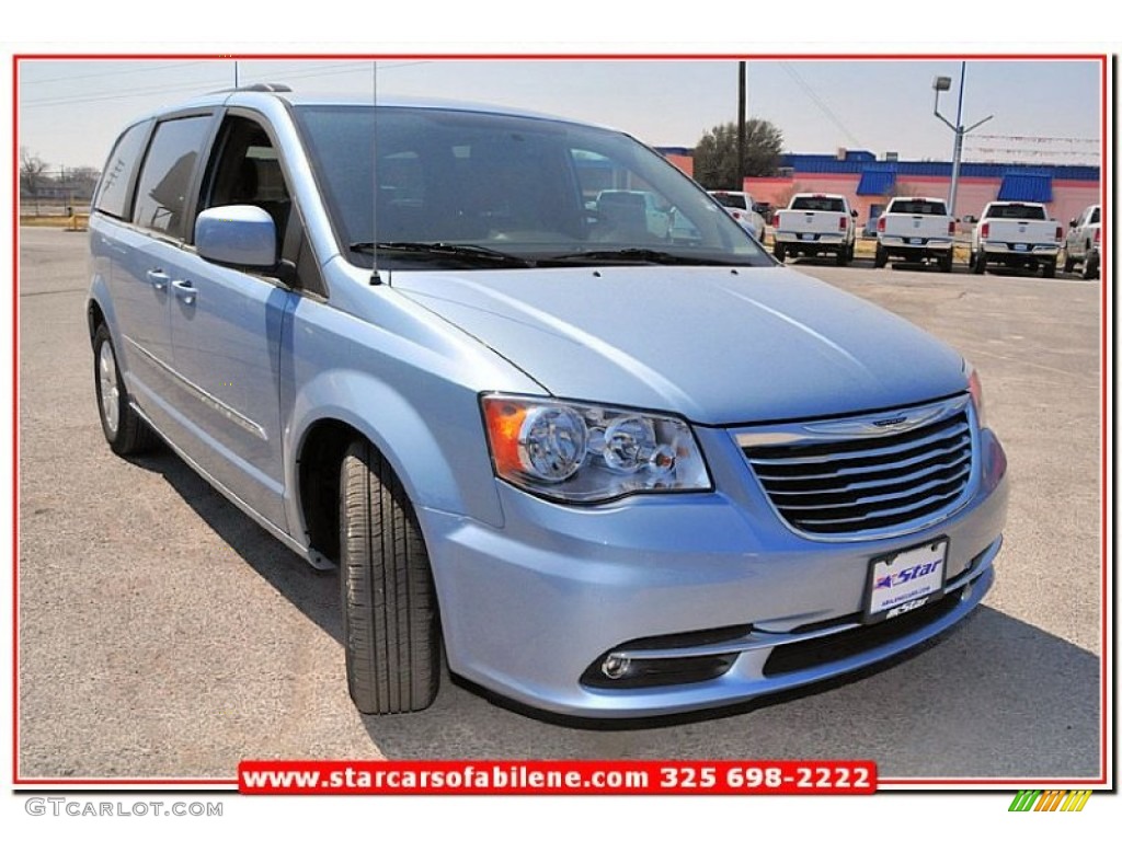 2013 Town & Country Touring - Crystal Blue Pearl / Dark Frost Beige/Medium Frost Beige photo #8