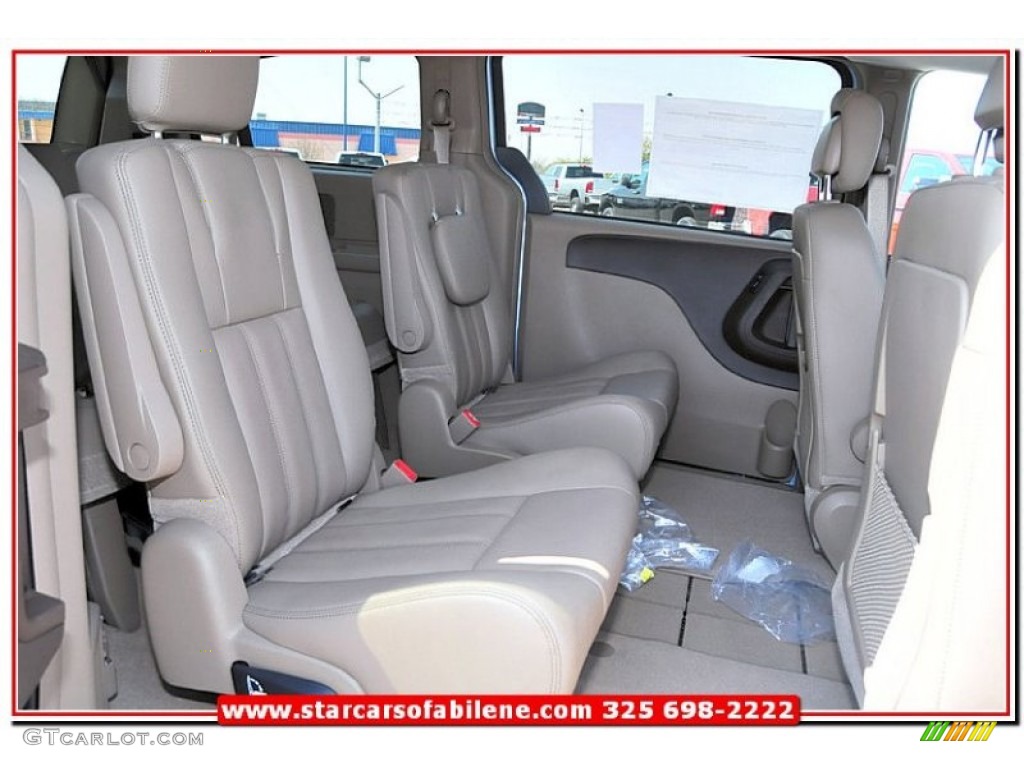 2013 Town & Country Touring - Crystal Blue Pearl / Dark Frost Beige/Medium Frost Beige photo #18