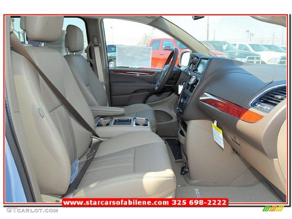 2013 Town & Country Touring - Crystal Blue Pearl / Dark Frost Beige/Medium Frost Beige photo #20