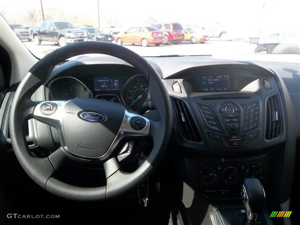 2013 Focus S Sedan - Tuxedo Black / Charcoal Black photo #14