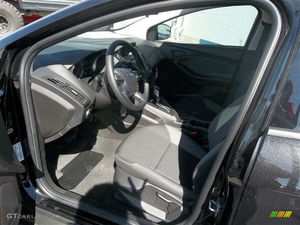 2013 Focus S Sedan - Tuxedo Black / Charcoal Black photo #16