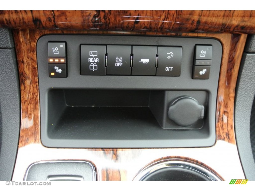 2013 Chevrolet Traverse LTZ Controls Photo #78688001