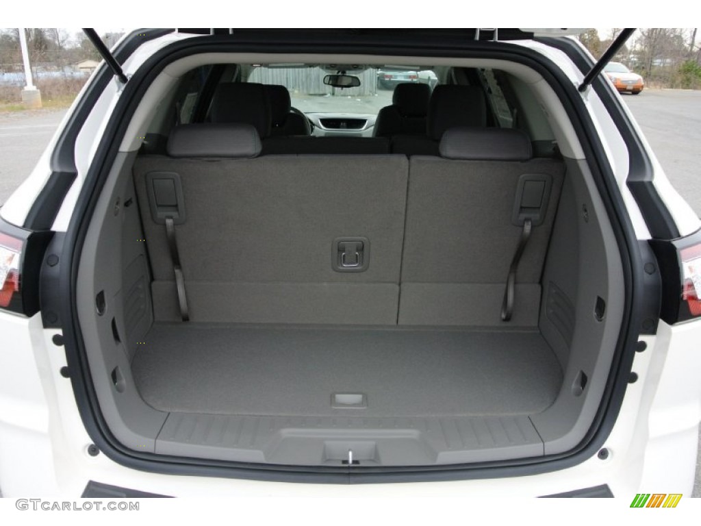 2013 Chevrolet Traverse LS Trunk Photos