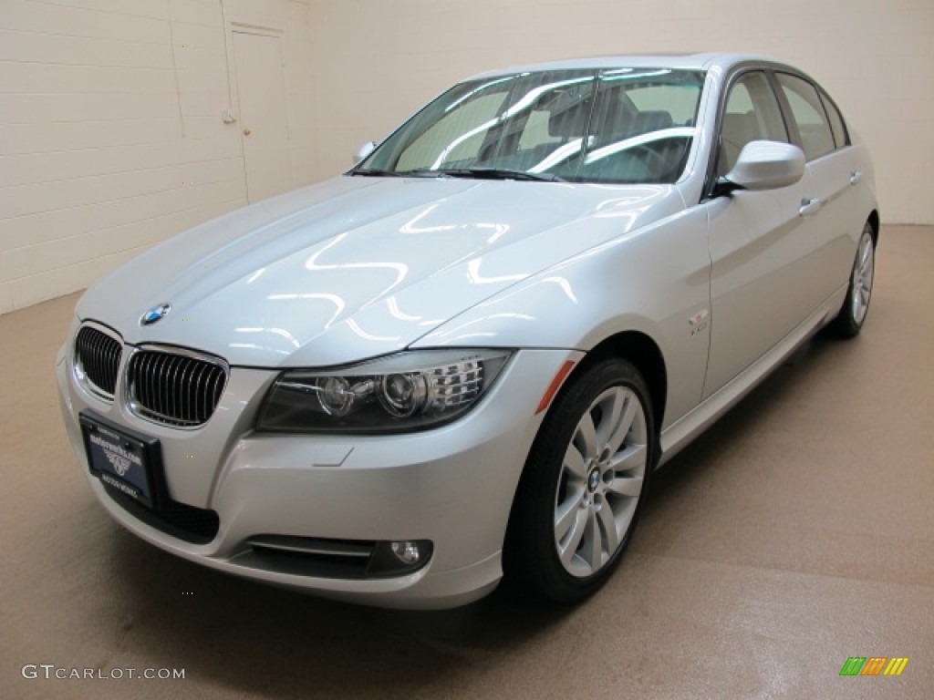 2010 3 Series 335i xDrive Sedan - Titanium Silver Metallic / Black photo #3