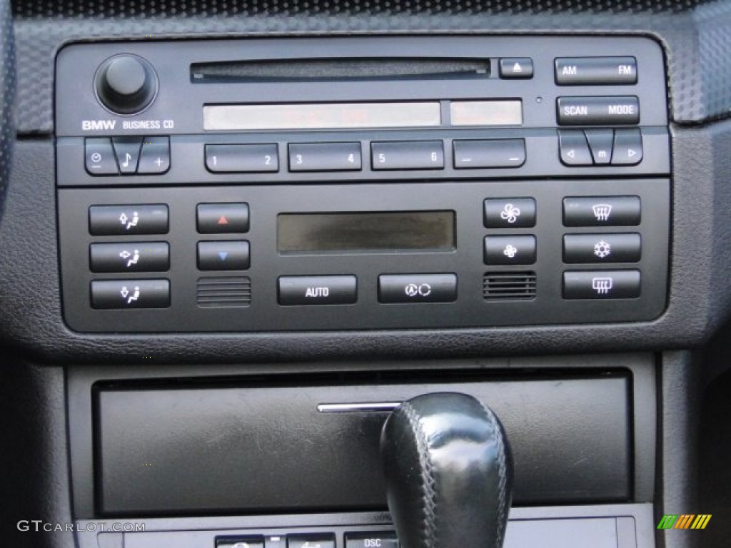 2006 BMW 3 Series 330i Convertible Controls Photo #78689686