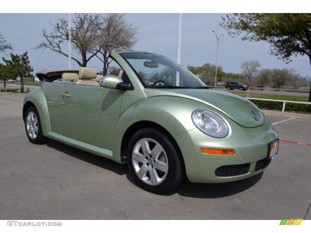 Gecko Green Metallic 2007 Volkswagen New Beetle 2.5 Convertible Exterior Photo #78689974