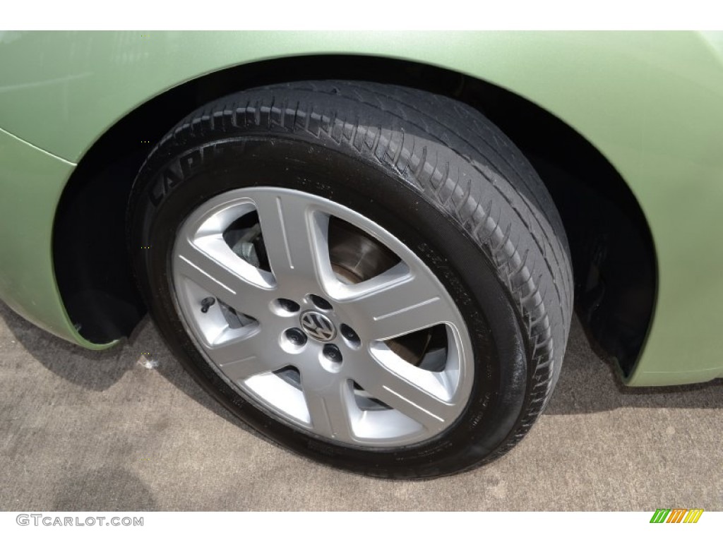 2007 Volkswagen New Beetle 2.5 Convertible Wheel Photo #78690153