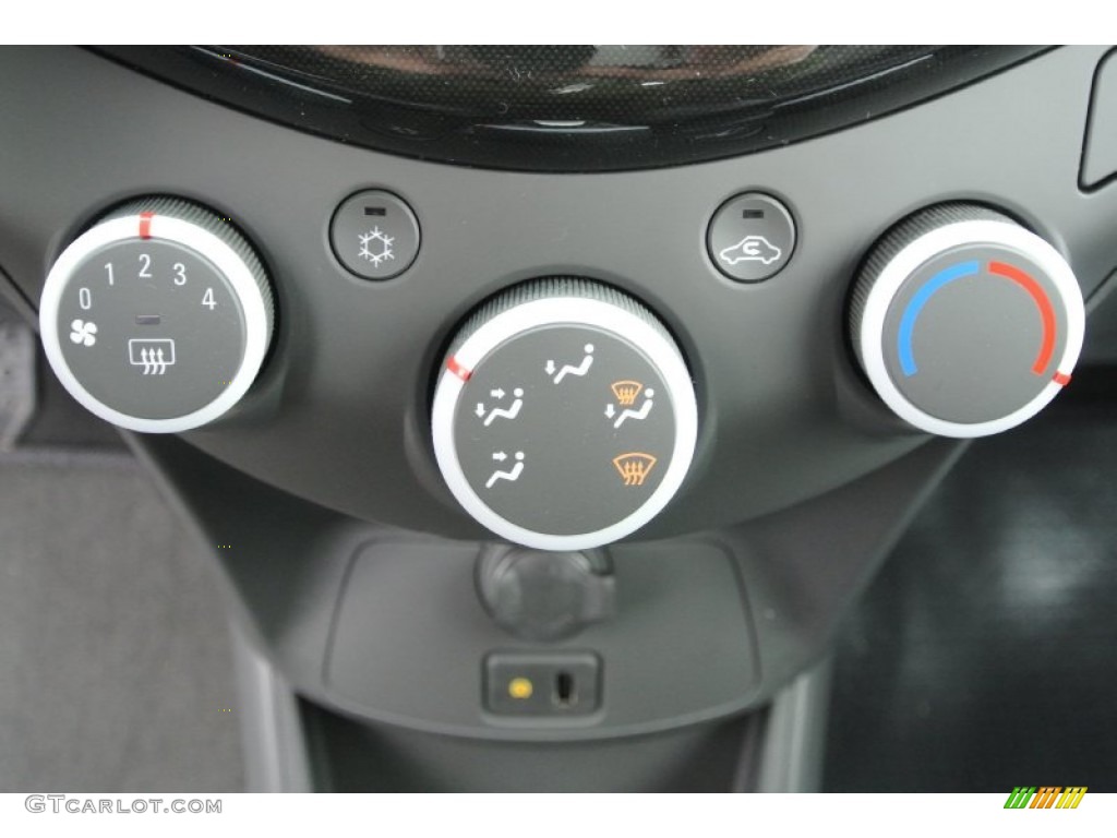2013 Chevrolet Spark LT Controls Photo #78690400