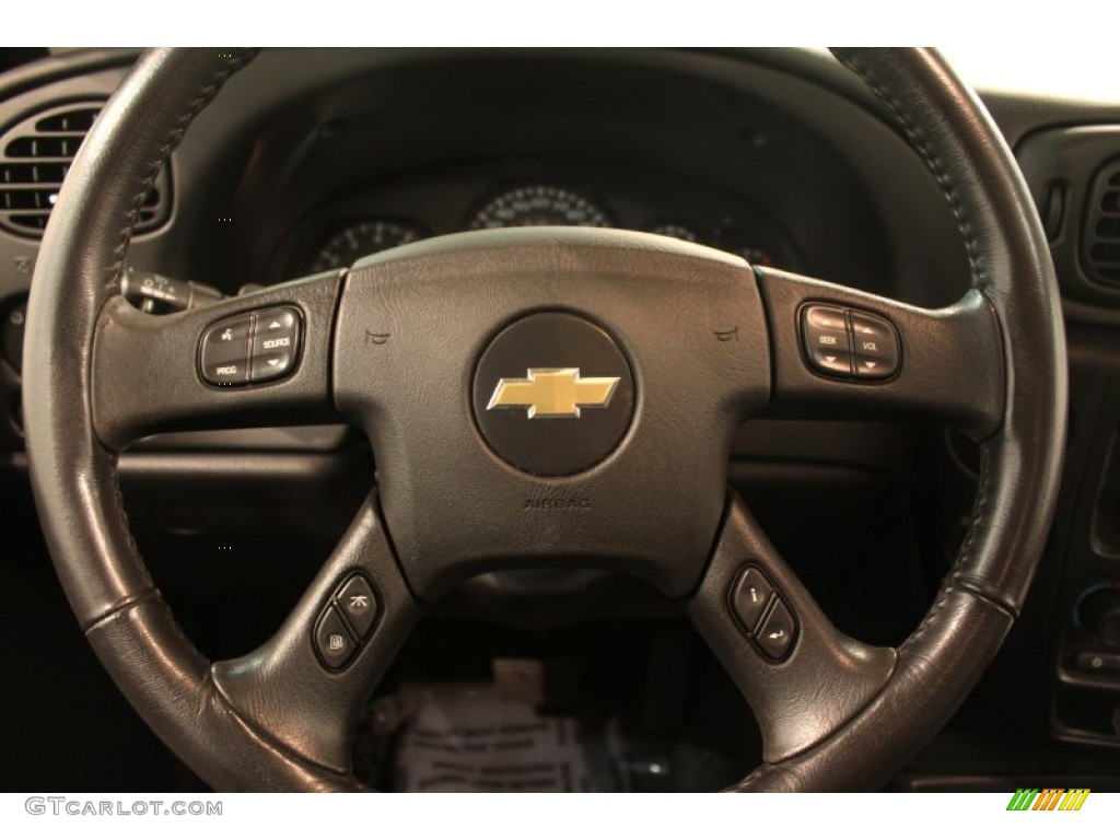 2006 Chevrolet TrailBlazer LT 4x4 Ebony Steering Wheel Photo #78692671