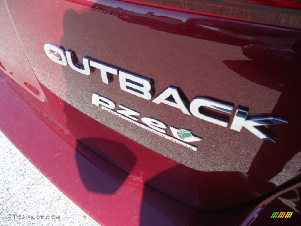 2011 Outback 2.5i Wagon - Ruby Red Pearl / Warm Ivory photo #40