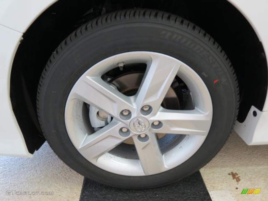 2013 Camry SE - Super White / Black photo #4