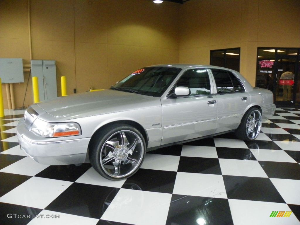2004 Grand Marquis LS - Silver Birch Metallic / Light Flint photo #3