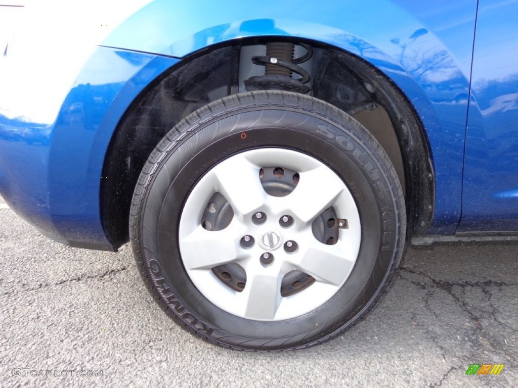 2010 Nissan Rogue S AWD Wheel Photos