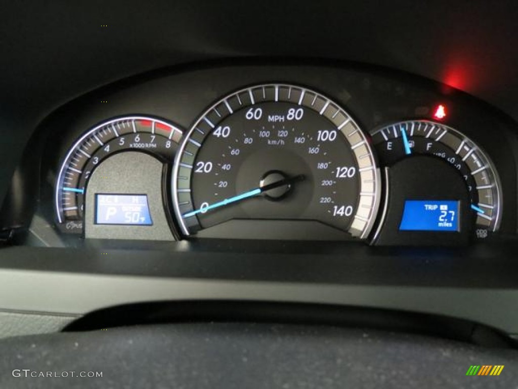 2013 Camry SE - Super White / Black photo #11