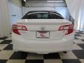 Super White - Camry SE Photo No. 18