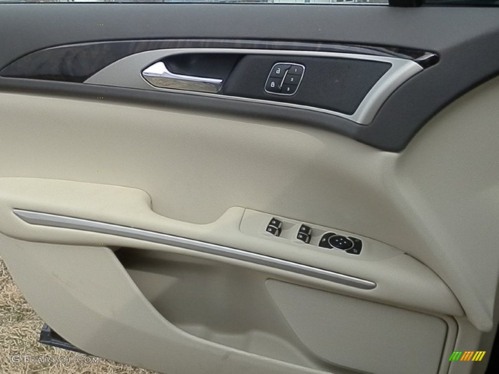 2013 Lincoln MKZ 2.0L Hybrid FWD Light Dune Door Panel Photo #78701285