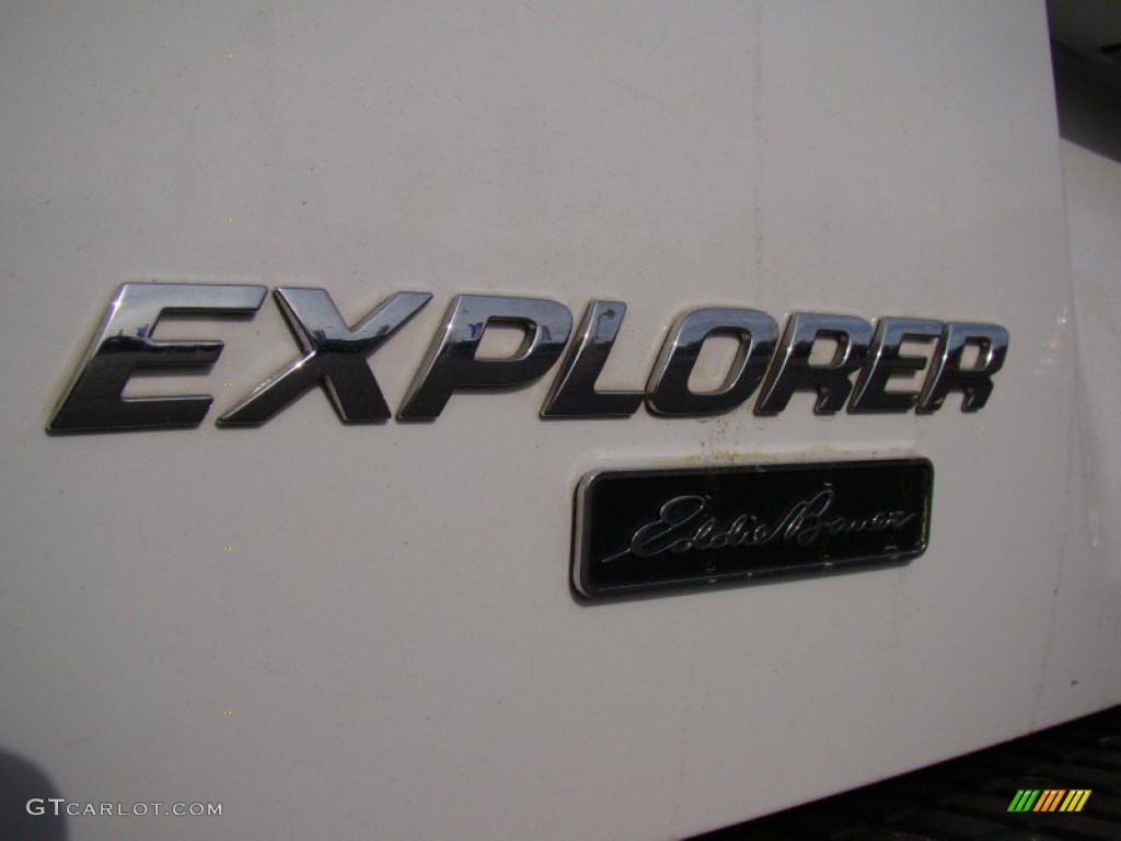 2004 Explorer Eddie Bauer 4x4 - Oxford White / Medium Parchment photo #36