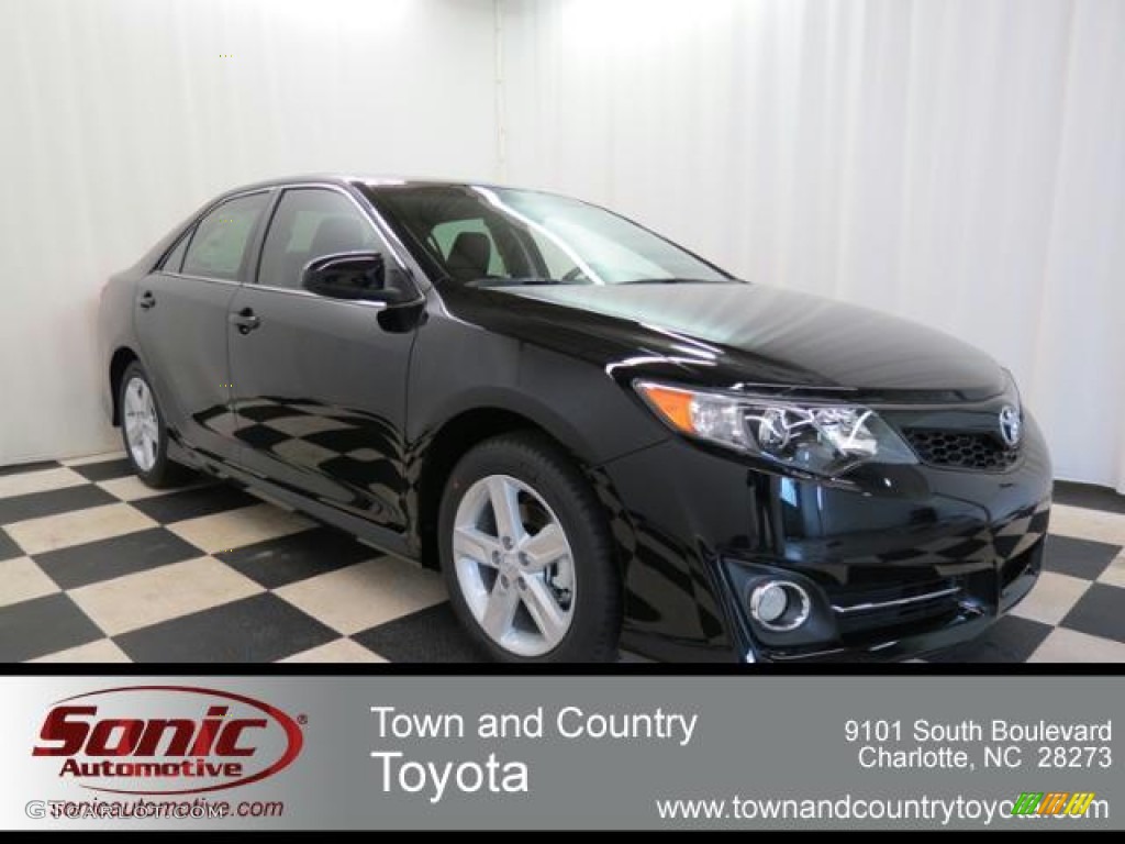 2013 Camry SE - Attitude Black Metallic / Black photo #1