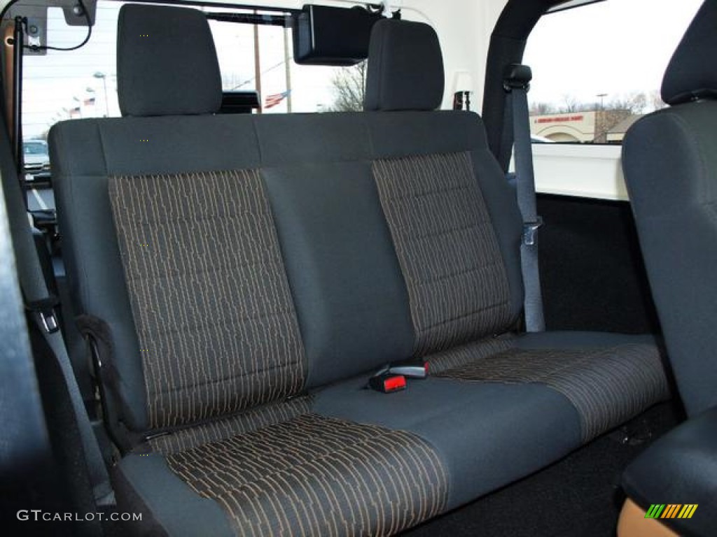 2011 Wrangler Sahara 4x4 - Black / Black/Dark Saddle photo #9