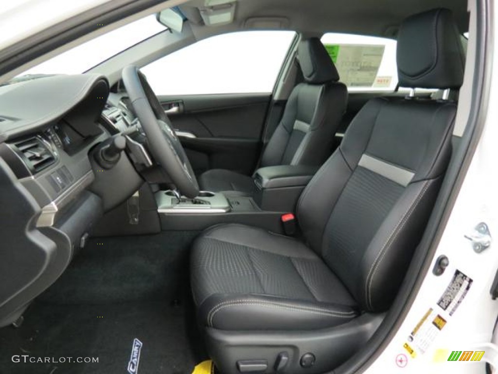 2013 Camry SE - Super White / Black photo #8