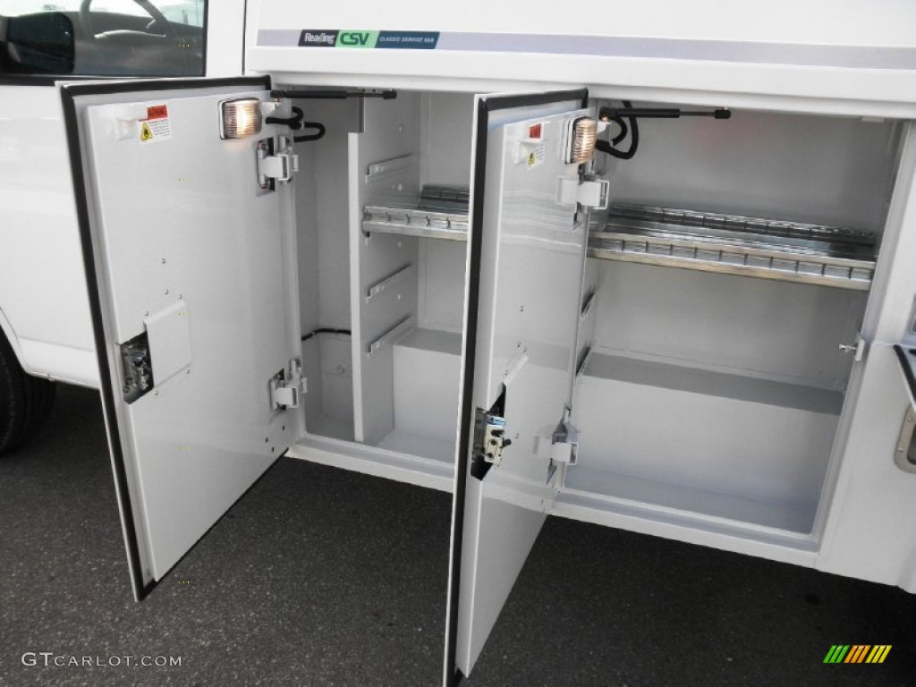 Summit White 2013 GMC Savana Cutaway 3500 Commercial Utility Truck Exterior Photo #78704523