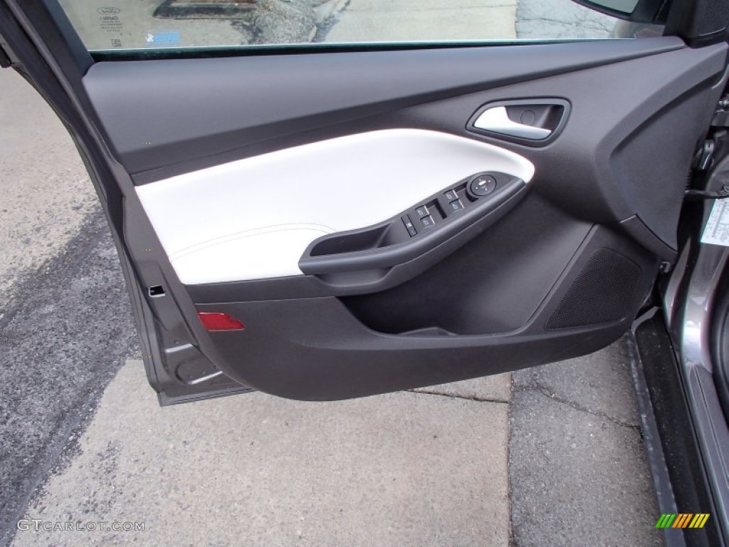 2013 Ford Focus Titanium Sedan Arctic White Door Panel Photo #78705008