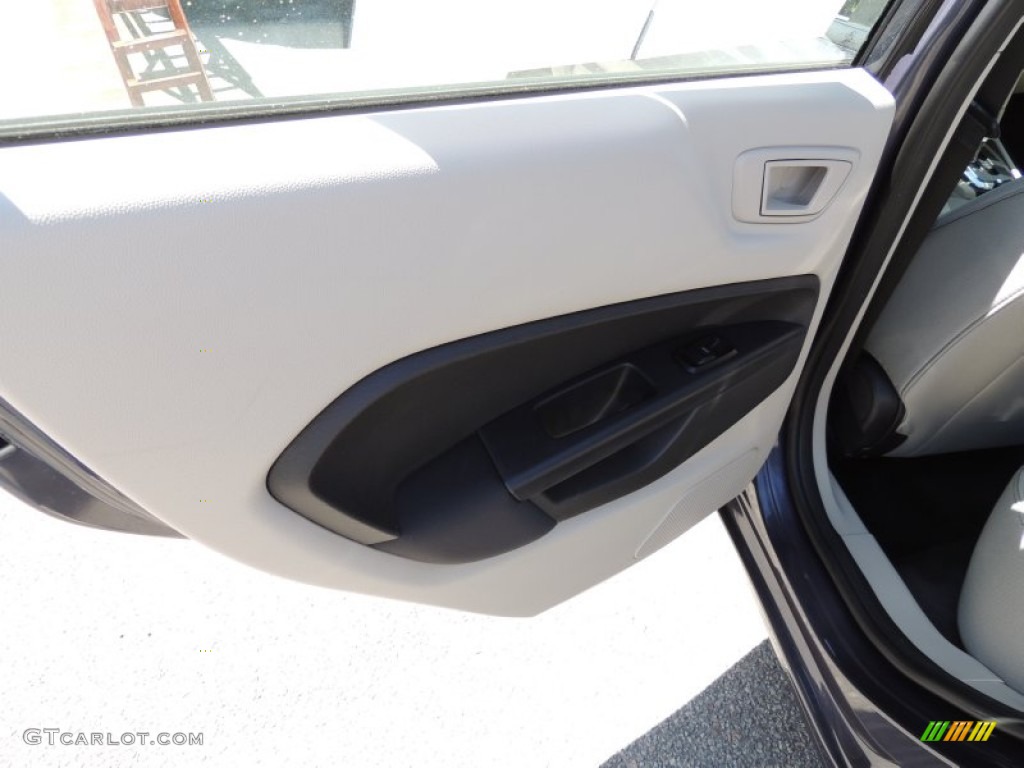 2013 Fiesta SE Hatchback - Violet Gray / Charcoal Black/Light Stone photo #7