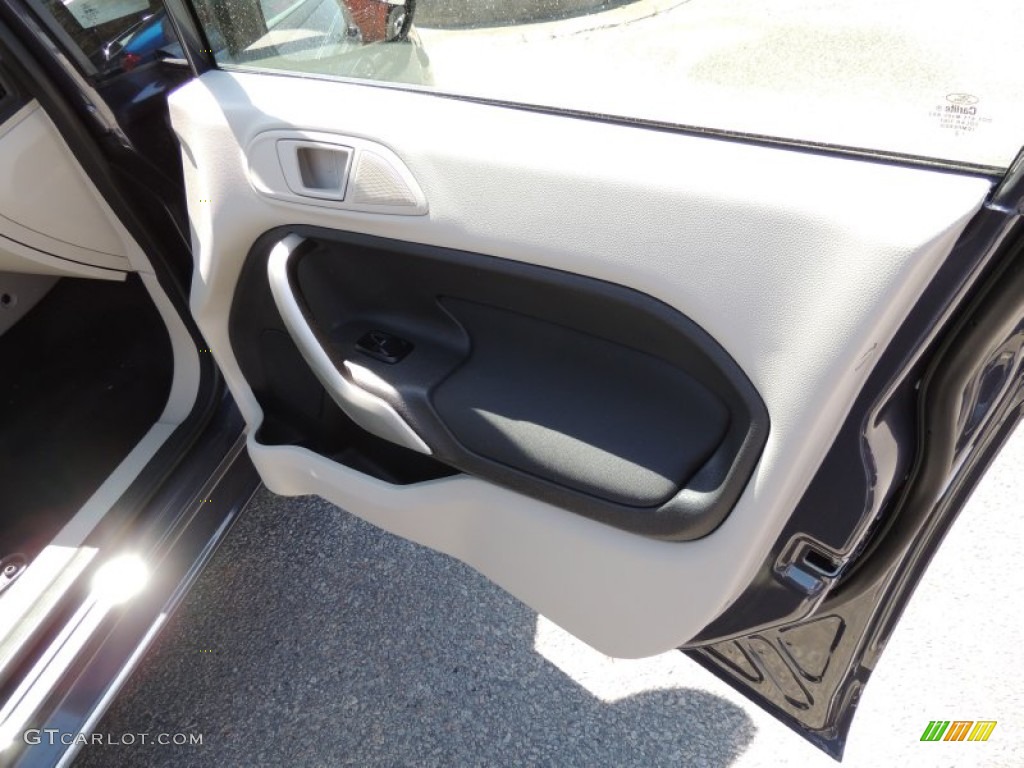 2013 Fiesta SE Hatchback - Violet Gray / Charcoal Black/Light Stone photo #9