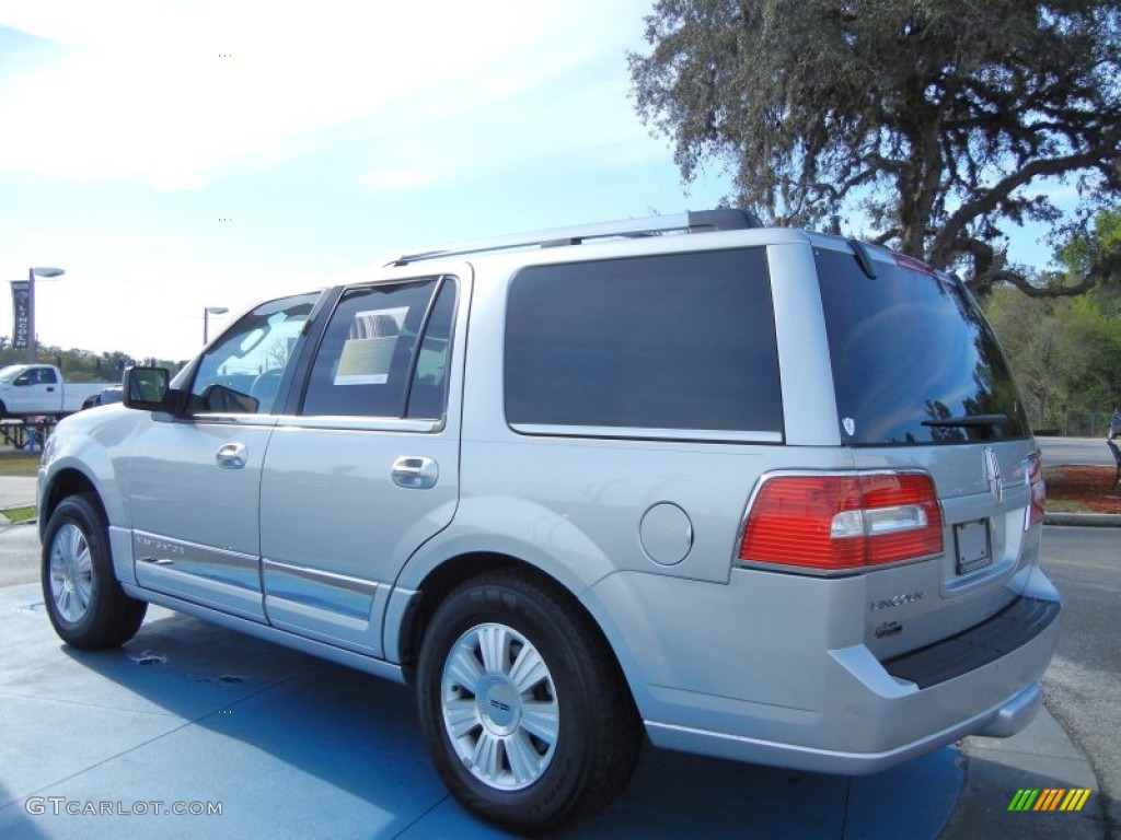 2011 Navigator 4x2 - Ingot Silver Metallic / Stone photo #3