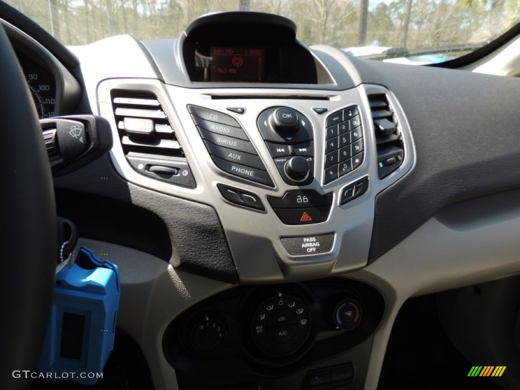 2013 Fiesta SE Hatchback - Violet Gray / Charcoal Black/Light Stone photo #20
