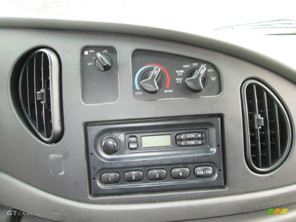 2008 Ford E Series Van E150 Commercial Controls Photo #78709754