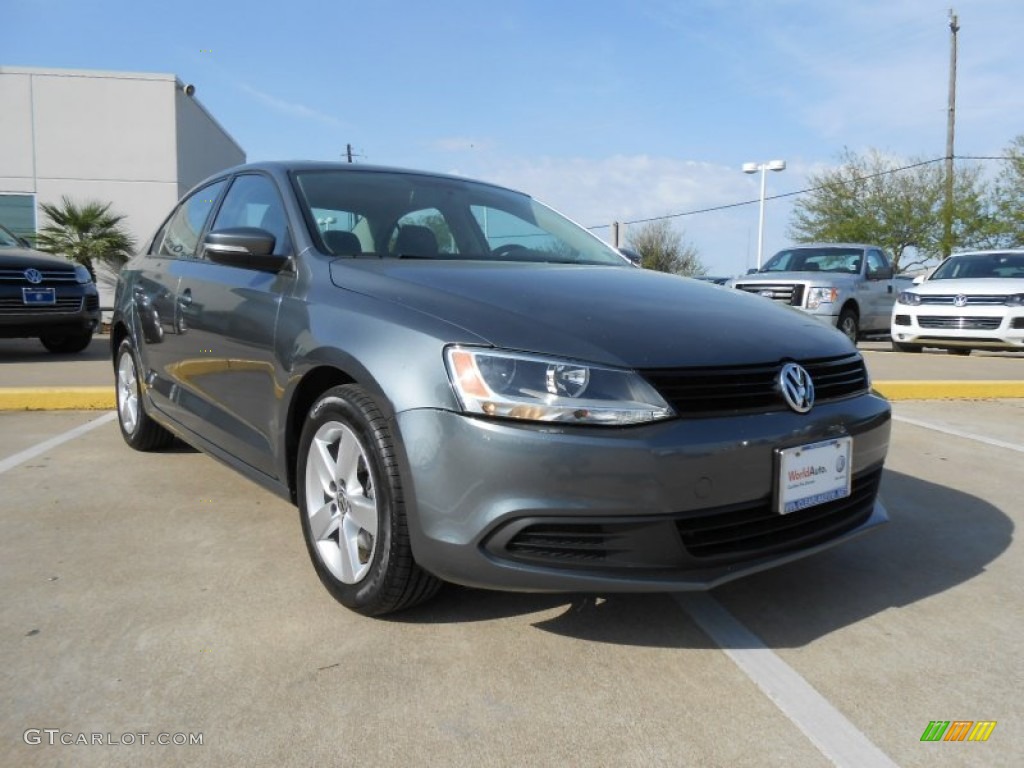 Platinum Gray Metallic 2011 Volkswagen Jetta TDI Sedan Exterior Photo #78711200
