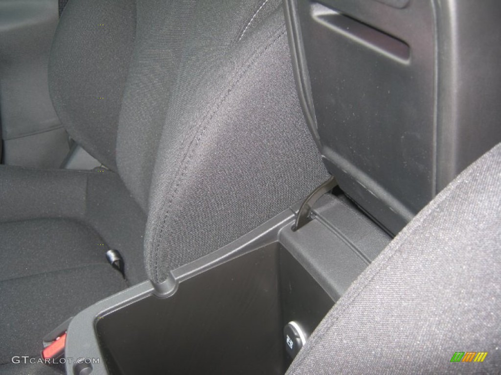 2013 Dart SXT - Maximum Steel Metallic / Black photo #12