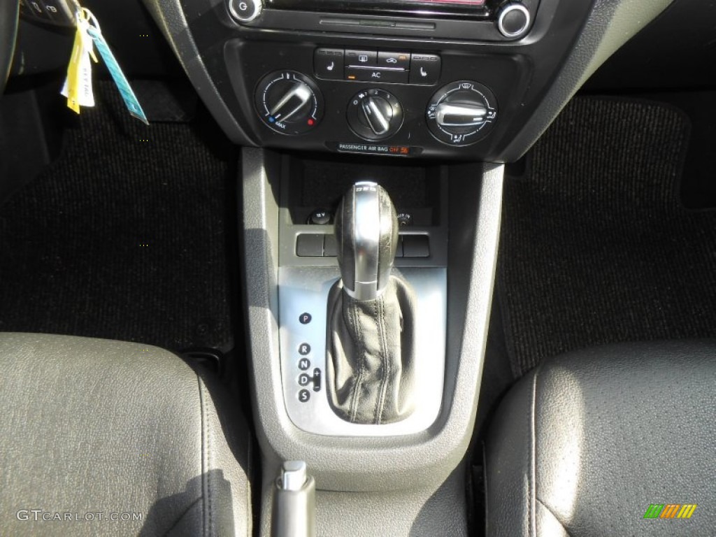 2011 Volkswagen Jetta TDI Sedan Transmission Photos