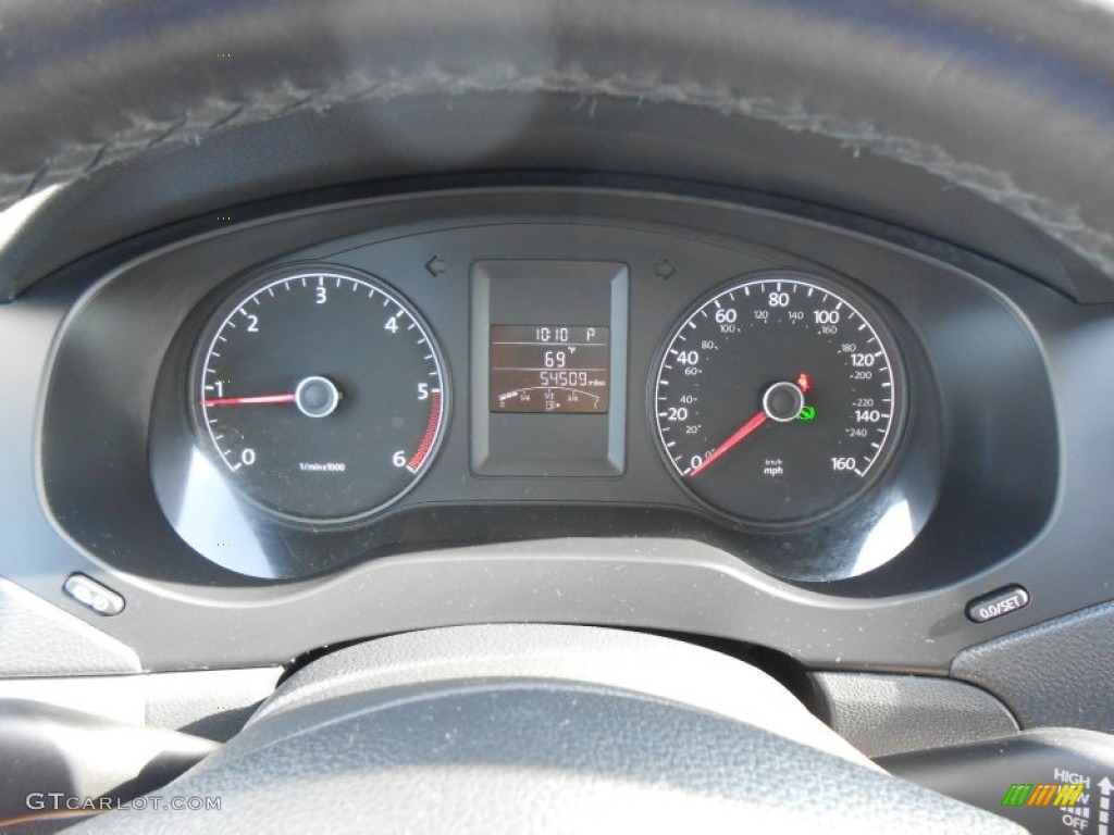 2011 Volkswagen Jetta TDI Sedan Gauges Photo #78711700