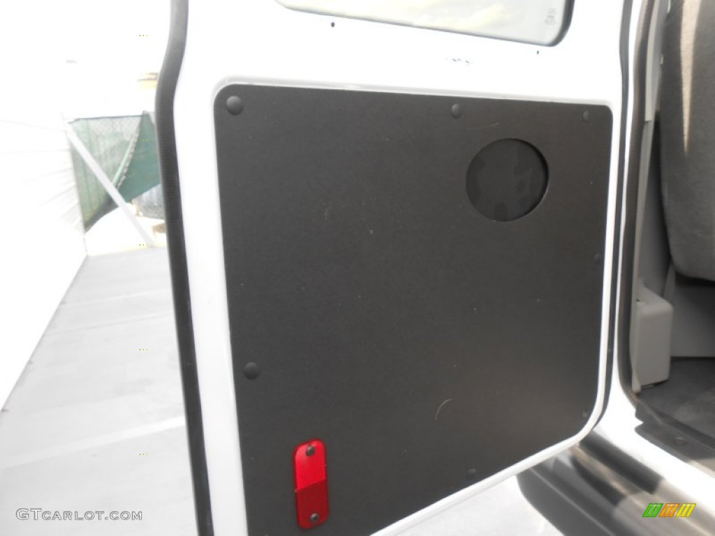 2013 Ford E Series Van E350 XL Extended Passenger Medium Flint Door Panel Photo #78711941