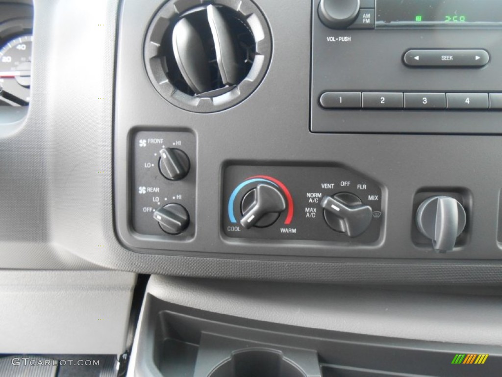 2013 Ford E Series Van E350 XL Extended Passenger Controls Photo #78712200