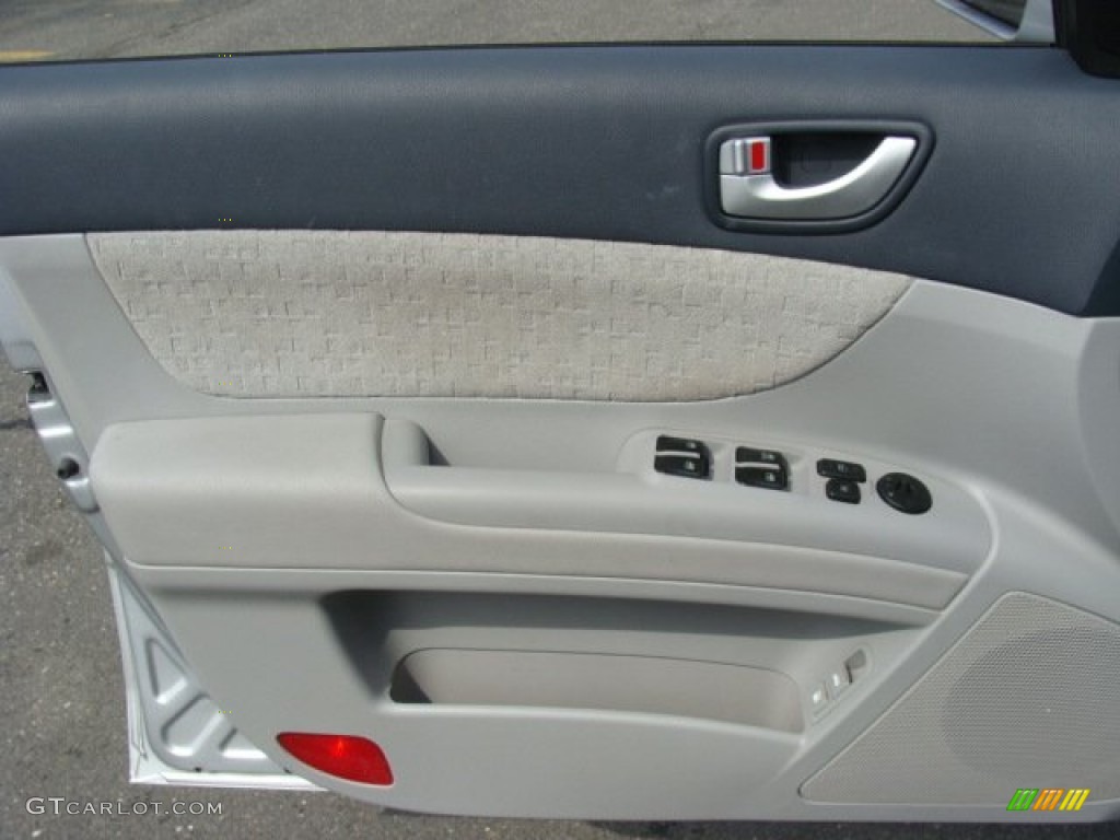2006 Hyundai Sonata GLS V6 Gray Door Panel Photo #78714871