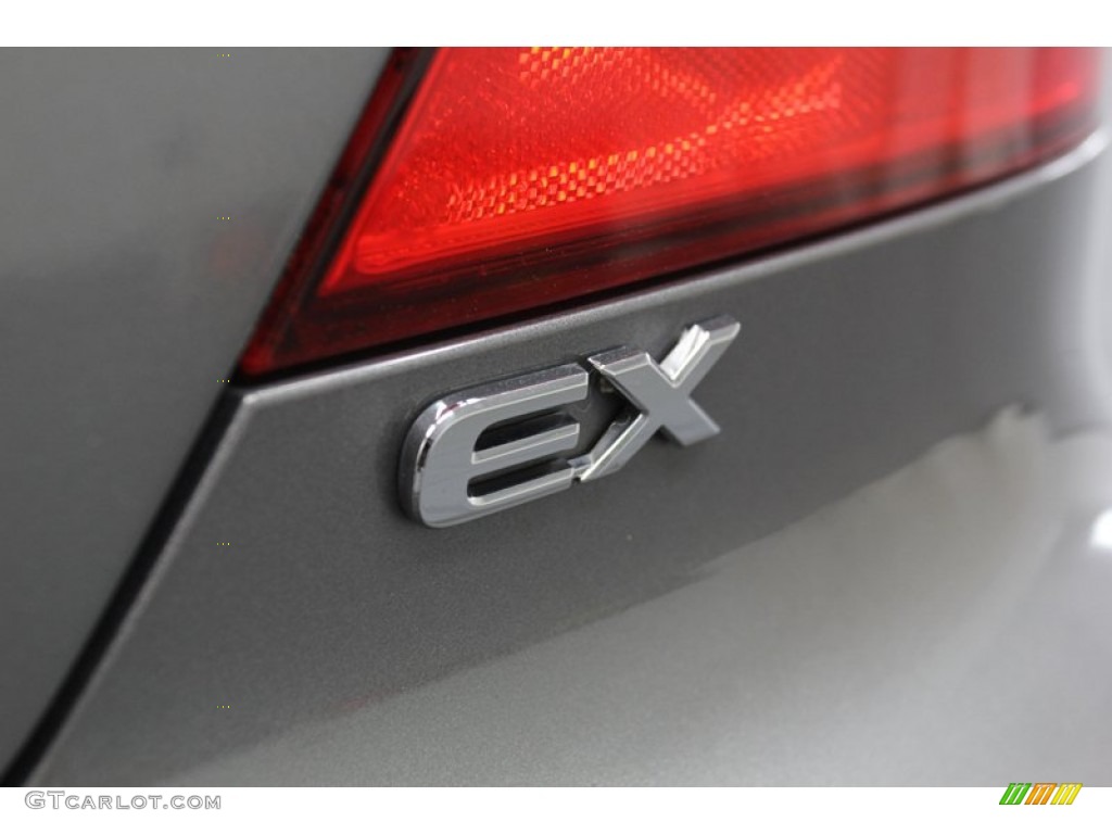 2004 Civic EX Coupe - Magnesium Metallic / Gray photo #31